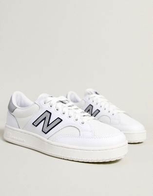 Бело-фиолетовые кроссовки New Balance 530