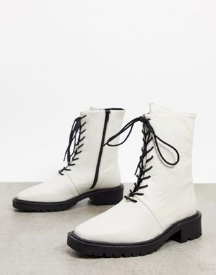 Белые кожаные ботинки со шнуровкой PiSoS