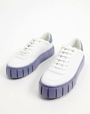 Белые кроссовки на плоской платформе со шнуровкой Schuh Mavis